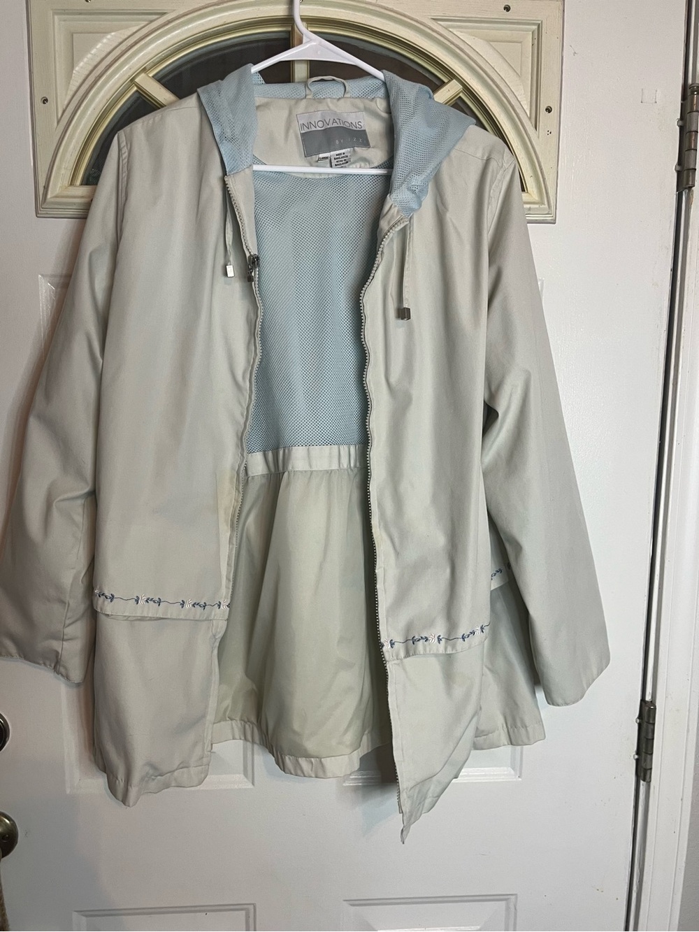 Light Gray Hooded Trench Coat with Mesh Lining,floral embroidery vintage 90’s